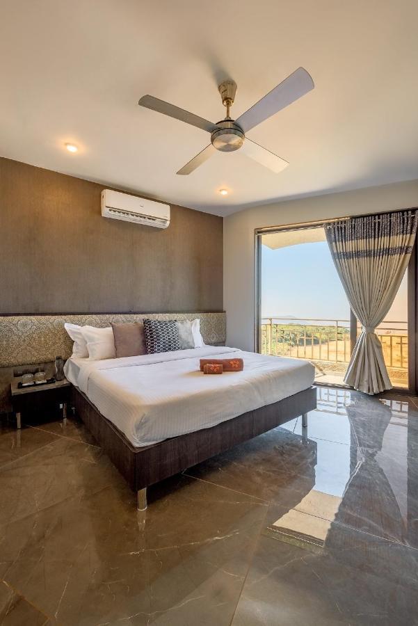 Saffronstays Heavone Trio, لونافالا المظهر الخارجي الصورة